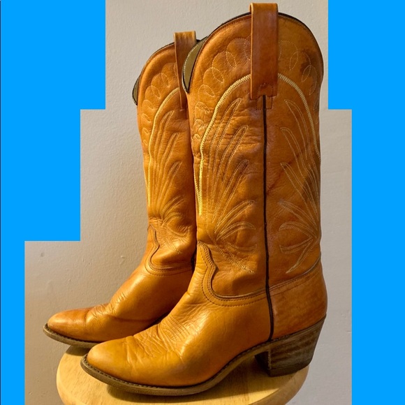 Texas Leather Manufacturing Shoes - Vintage Made in Texas Cowboy Boots